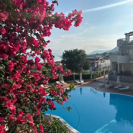 Apartman Napitia Hills *